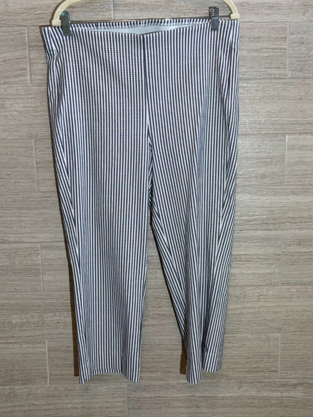 Chico's Blue White Pinstripe Pullup Ankle Capri Pants